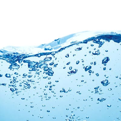 水から生まれた環境にやさしい断熱材。高断熱・高気密のアクアフォーム｜新築・注文住宅・リフォーム｜三和建設株式会社｜伊豆・伊東市