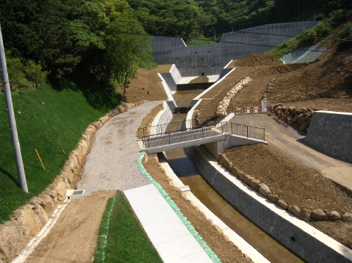 砂防堰堤｜土木事業の施工事例｜新築・注文住宅・リフォーム｜三和建設株式会社｜伊豆・伊東市0