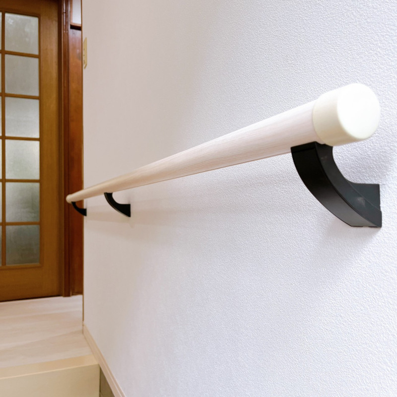 玄関手すり交換工事｜リフォームの施工事例｜新築・注文住宅・リフォーム｜三和建設株式会社｜伊豆・伊東市