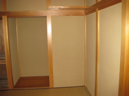 部屋改装（壁→出入り口ドア）｜リフォームの施工事例｜新築・注文住宅・リフォーム｜三和建設株式会社｜伊豆・伊東市リフォーム前0