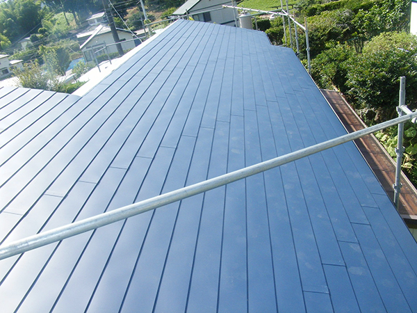 屋根塗替｜リフォームの施工事例｜新築・注文住宅・リフォーム｜三和建設株式会社｜伊豆・伊東市リフォーム後1