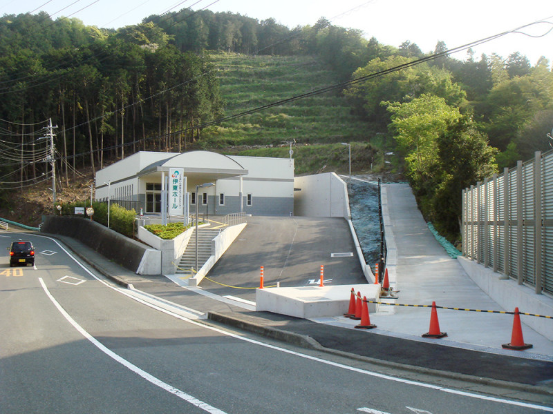 JAメモリアルセンター 伊東ホール｜店舗・公共施設の施工事例｜新築・注文住宅・リフォーム｜三和建設株式会社｜伊豆・伊東市ページ下部1